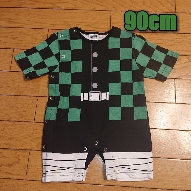 12月スーパーSALE 鬼滅の刃 炭治郎 パジャマ 90 鬼滅の刃 胡蝶しのぶ パジャマ 90 ☆