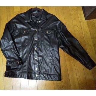 ザラ(ZARA)のザラエコレザージージャンタイプLサイズ🖤訳あり(ライダースジャケット)