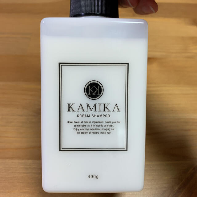 カミカ 黒髪クリームシャンプー KAMIKA 400g