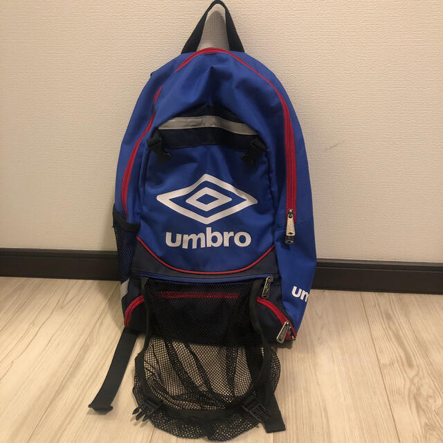 UMBRO(アンブロ)のUMBRO アンブロ サッカー ジュニア キッズ フットボールパック リュック キッズ/ベビー/マタニティのこども用バッグ(リュックサック)の商品写真