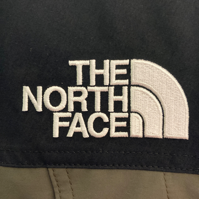 THE NORTH FACE(ザノースフェイス)のMountain Light Jacket NP11834  メンズのジャケット/アウター(マウンテンパーカー)の商品写真