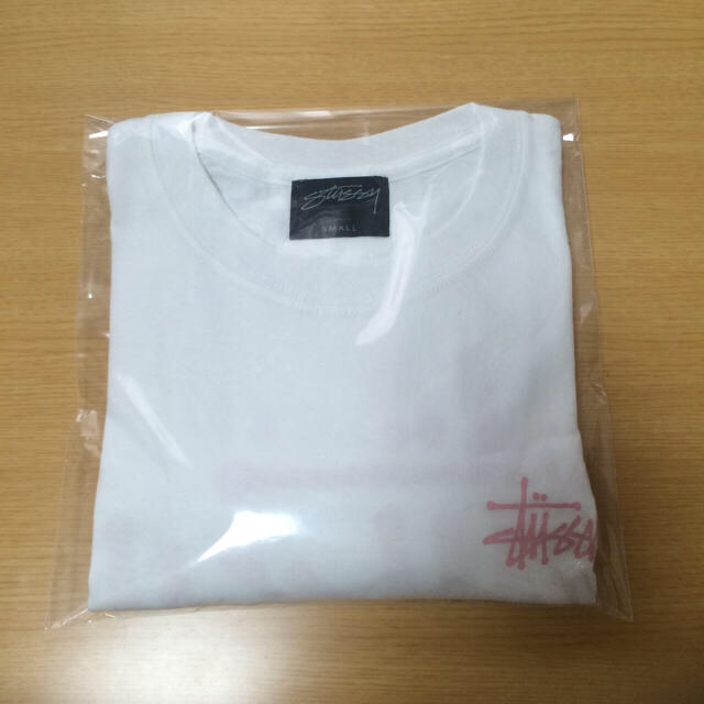 STUSSY(ステューシー)のセール価格！早いもの勝ち！STUSSY レディースのトップス(Tシャツ(半袖/袖なし))の商品写真