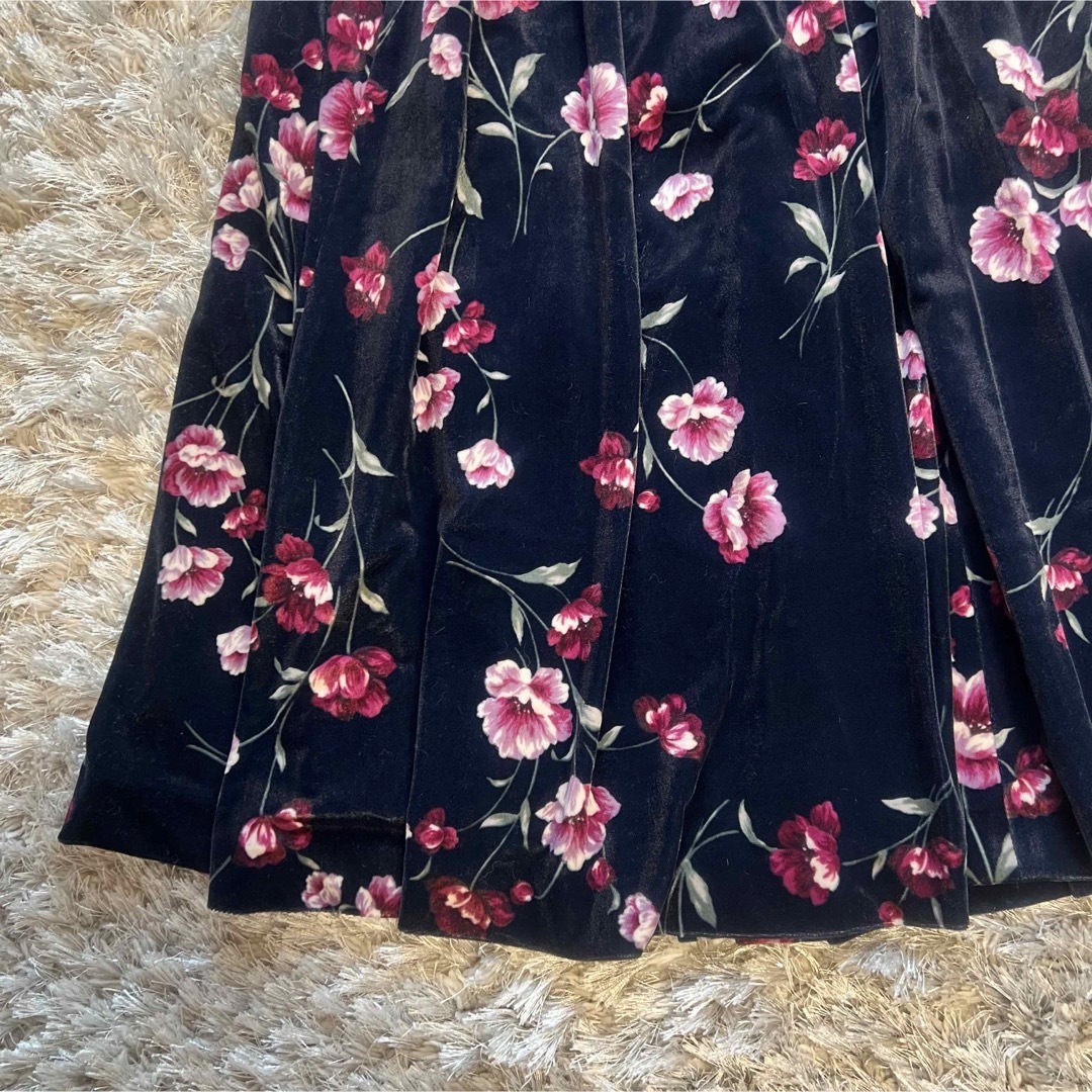 Rirandture(リランドチュール)のRirandture 花柄スカート レディースのスカート(ひざ丈スカート)の商品写真