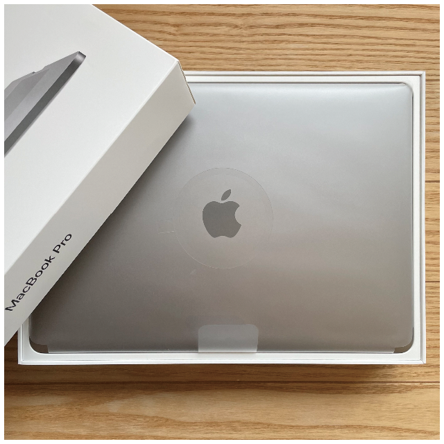 【毎日1,000円づつ値下げ中】MacBook Pro 13inch