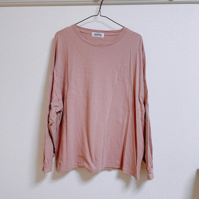 しまむら(シマムラ)のミッフィー ちゃんの長袖Tシャツ レディースのトップス(Tシャツ(長袖/七分))の商品写真