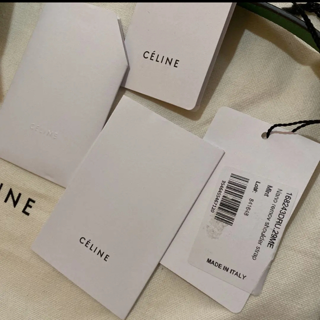 celine(セリーヌ)の！専用！激レア色/セリーヌ/ラゲージ/ナノ/グリーン系 レディースのバッグ(ハンドバッグ)の商品写真