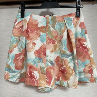 シュープリームララ(Supreme.La.La.)の花柄キュロット　水彩柄　ショートパンツ(キュロット)