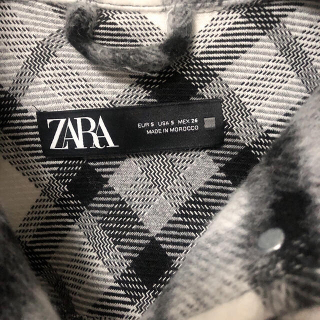 ZARA(ザラ)のzara  アウター レディースのジャケット/アウター(その他)の商品写真