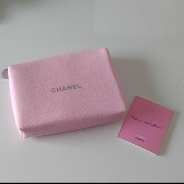 CHANEL(シャネル)のCHANEL シャネル ポーチ アトマイザー 2点セット レディースのファッション小物(ポーチ)の商品写真