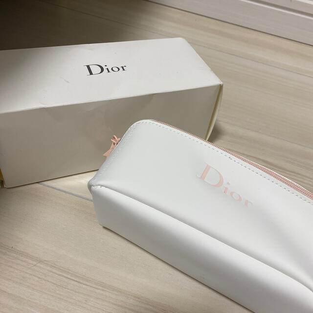 Dior(ディオール)のディオール　DIOR ポーチ　ケース レディースのファッション小物(ポーチ)の商品写真