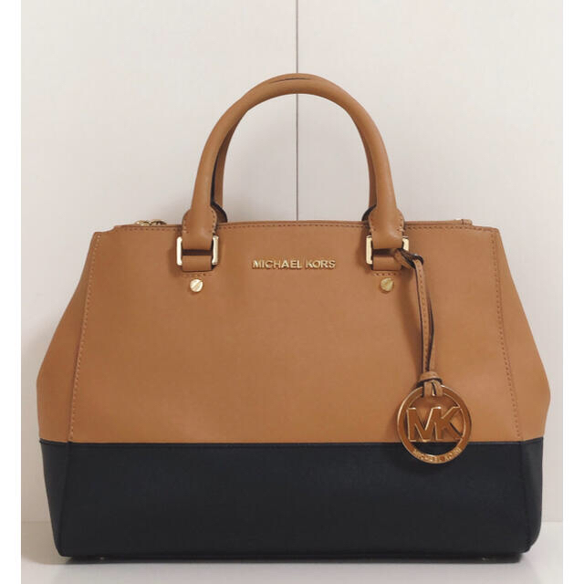 Michael Kors(マイケルコース)の超美品☆送料無料☆MICHAELKORSマイケルコースレザー2WAYハンドバッグ レディースのバッグ(ショルダーバッグ)の商品写真