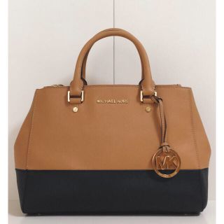 マイケルコース(Michael Kors)の超美品☆送料無料☆MICHAELKORSマイケルコースレザー2WAYハンドバッグ(ショルダーバッグ)