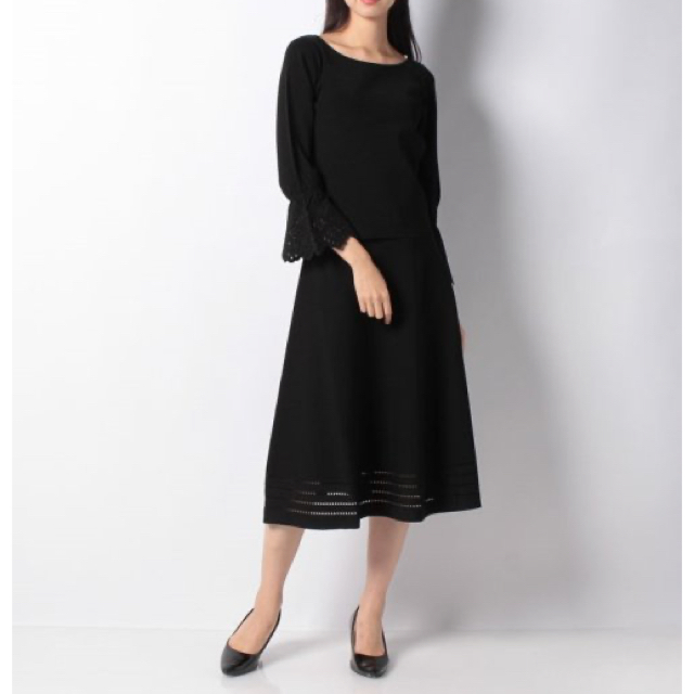 -総丈新品✨定価64,900円　エリザ　上品なストレッチ性のあるスカート　大特価‼️