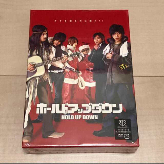 V6(ブイシックス)の新品・V6 ホールドアップダウン 初回限定版 [DVD] エンタメ/ホビーのDVD/ブルーレイ(日本映画)の商品写真