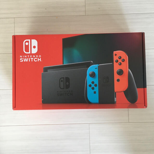 Nintendo Switch(ニンテンドースイッチ)の任天堂　Switch 本体　新品未使用 エンタメ/ホビーのゲームソフト/ゲーム機本体(家庭用ゲーム機本体)の商品写真