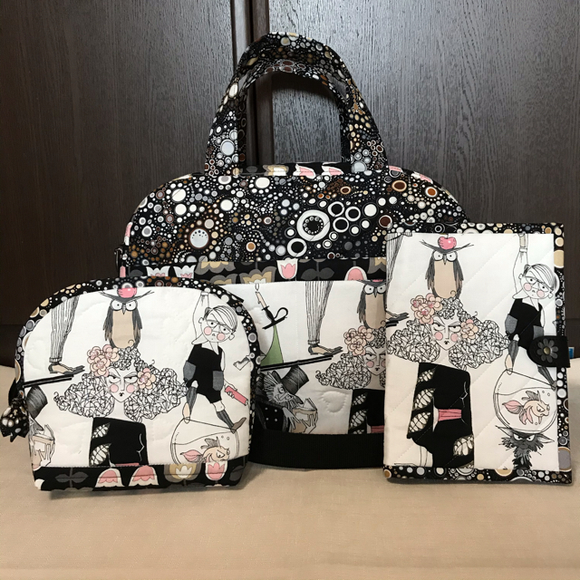専用】キルティングバッグなどハンドメイドパッチワークアレキサンダー ...