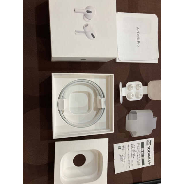 7日まで airpods pro 国内正規 品ヘッドフォン/イヤフォン