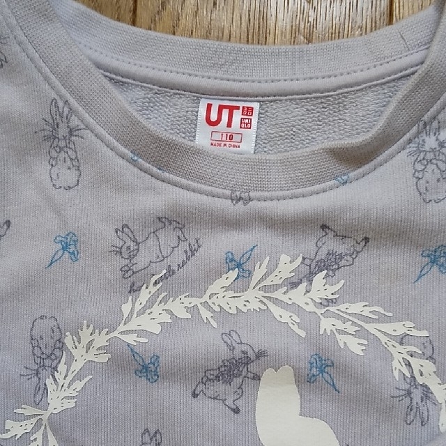 UNIQLO(ユニクロ)のユニクロ ピーターラビット スウェットワンピース キッズ/ベビー/マタニティのキッズ服女の子用(90cm~)(ワンピース)の商品写真