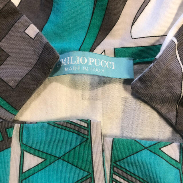 EMILIO PUCCI(エミリオプッチ)のエミリオプッチ　34 グリーン　ノースリーブ　襟　 レディースのトップス(カットソー(半袖/袖なし))の商品写真