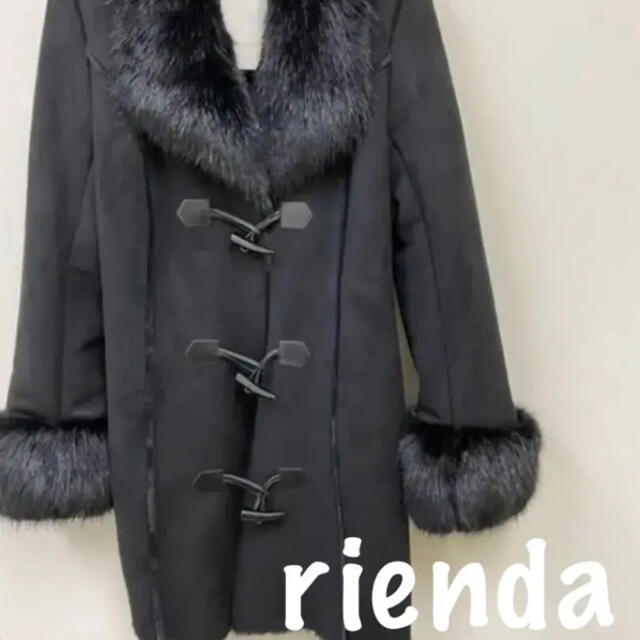 rienda(リエンダ)の新品　rienda リエンダ　ダッフルコート　ファー レディースのジャケット/アウター(ダッフルコート)の商品写真