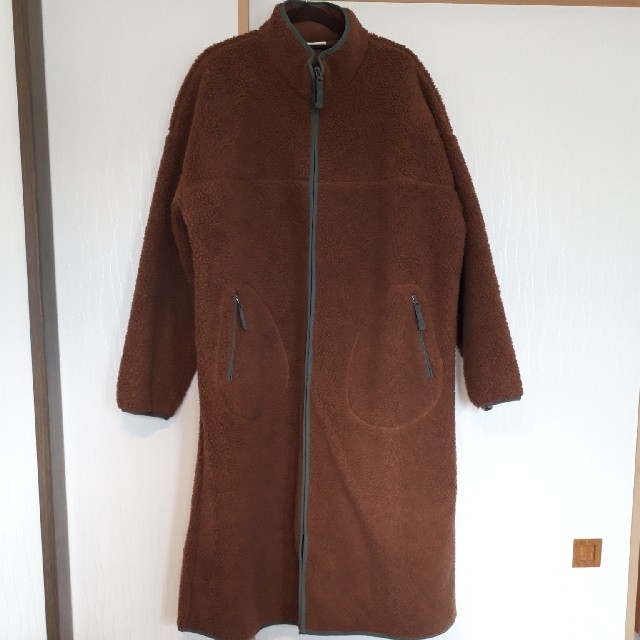 GU(ジーユー)のボアフリースロングコート　大きいサイズ　ボア　ロングコート レディースのジャケット/アウター(ロングコート)の商品写真