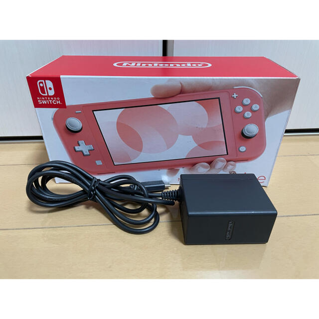 Nintendo Switch lite コーラル