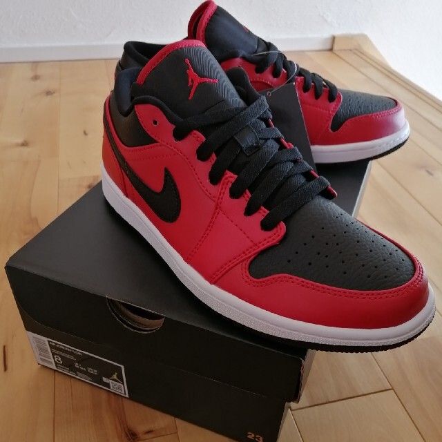 AIR JORDAN 1 LOW GYM REDスニーカー