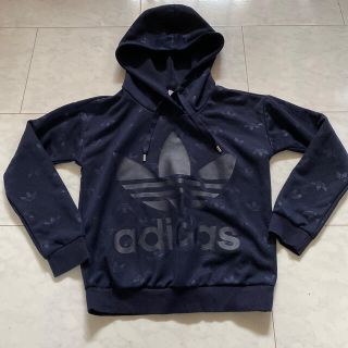 アディダス(adidas)のadidasパーカー(パーカー)