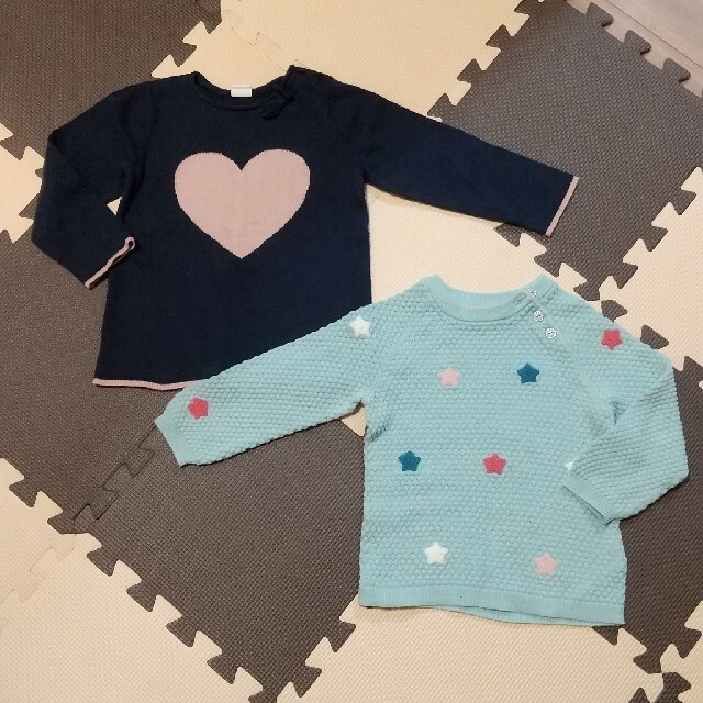 H&M(エイチアンドエム)のH&M 女の子 ニット 2枚セット 90 92 キッズ/ベビー/マタニティのキッズ服女の子用(90cm~)(Tシャツ/カットソー)の商品写真