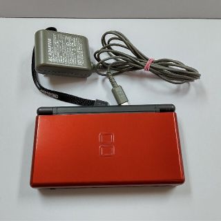 ニンテンドーDS(ニンテンドーDS)のNintendo DS Lite (レッド)本体&ソフト７本付き(携帯用ゲーム機本体)