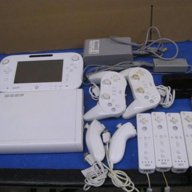 Wii U 本体　＋　ゲームパッド　＋　おまけ付き【送料込み】Ｒ129