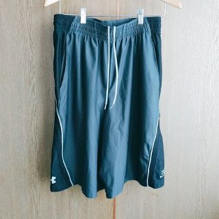 アンダーアーマー(UNDER ARMOUR)のハーフパンツ　アンダーアーマー　メンズ　Mサイズ(ショートパンツ)