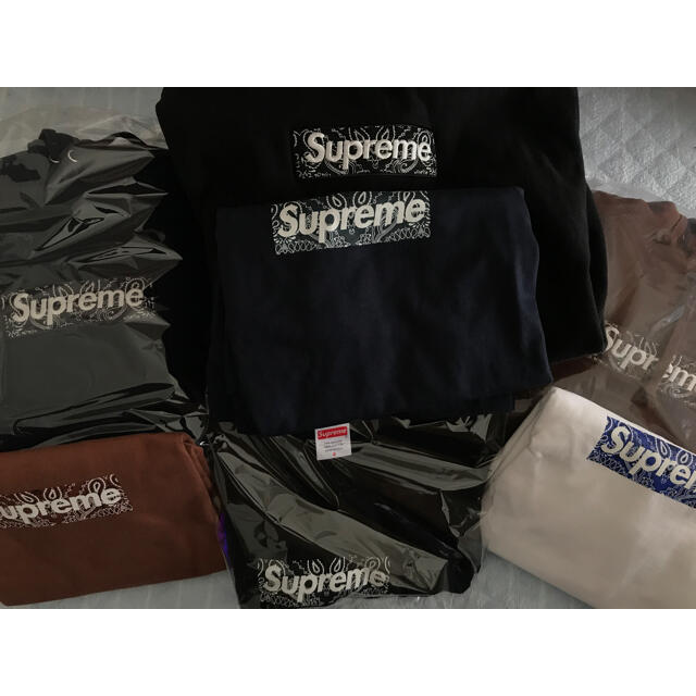 Supreme(シュプリーム)のSupreme Bandana Box Logo Tee ネイビー メンズのトップス(Tシャツ/カットソー(半袖/袖なし))の商品写真