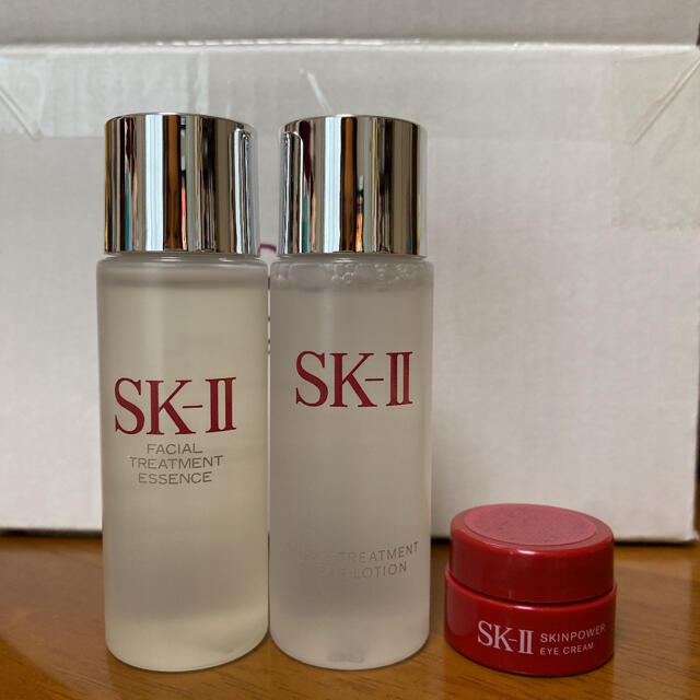 SK-II(エスケーツー)のSK-IIサンプルセット　フェイシャルトリートメントエッセンス30ml他 コスメ/美容のスキンケア/基礎化粧品(化粧水/ローション)の商品写真