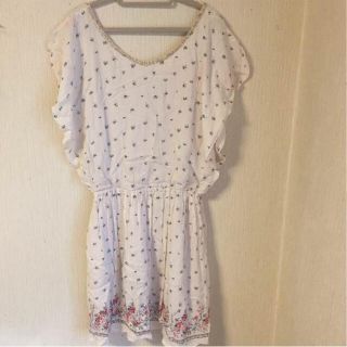 ダブルクローゼット(w closet)のダブルクローゼット ワンピース 花柄(ひざ丈ワンピース)