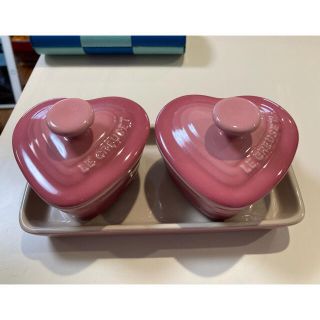 ルクルーゼ(LE CREUSET)の12末迄で売却予定！ル・クルーゼ ペア食器(離乳食器セット)