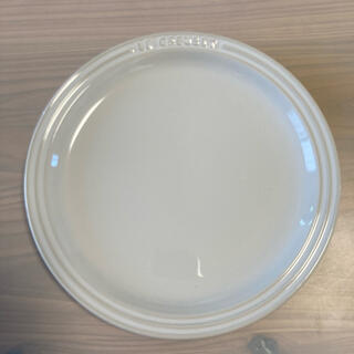 ルクルーゼ(LE CREUSET)のル・クルーゼ　ラウンドプレート 皿　19センチ　白　ホワイト(食器)