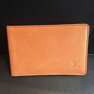 ルイヴィトン(LOUIS VUITTON)のおっく様★鑑定済み 正規品  ルイヴィトン タイガ パスケース 茶系 (名刺入れ/定期入れ)