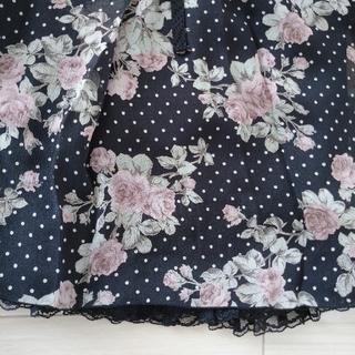 L'EST ROSE - レストローズ 花柄ドットスカート 黒の通販 by ひーママ ...