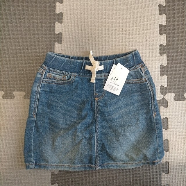 GAP Kids(ギャップキッズ)の新品 110女の子 GAPコーデ キッズ/ベビー/マタニティのキッズ服女の子用(90cm~)(スカート)の商品写真