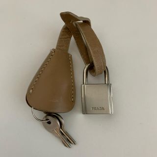 プラダ(PRADA)のPRADA プラダ 南京錠　クロシェット　パドロック　カデナ(キーホルダー)