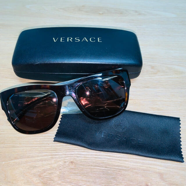 VERSACE(ヴェルサーチ)のVERSACE サングラス レディースのファッション小物(サングラス/メガネ)の商品写真