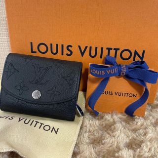 ルイヴィトン(LOUIS VUITTON)の美品です☺️ ルイヴィトン　ポルトフォイユ　イリス　XS マヒナ　ブラック(財布)