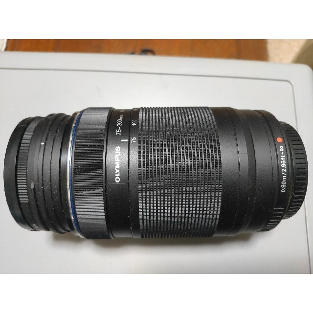 OLYMPUS(オリンパス)のM Zuiko 75-300mm F4.8-6.7 II スマホ/家電/カメラのカメラ(レンズ(ズーム))の商品写真