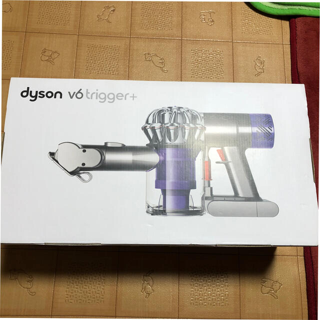 Dyson(ダイソン)のダイソンv6torigger+ スマホ/家電/カメラの生活家電(掃除機)の商品写真