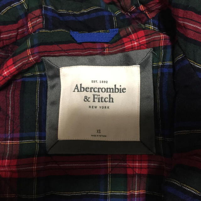 Abercrombie&Fitch(アバクロンビーアンドフィッチ)の【お値下げ】アバクロ ブルゾン レディースのジャケット/アウター(ブルゾン)の商品写真