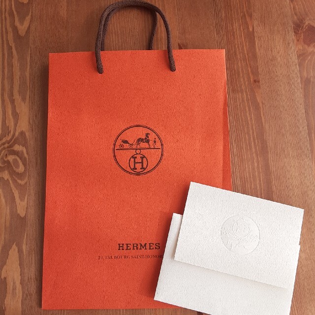 Hermes(エルメス)の新品未使用☆HERMESハンカチ レディースのファッション小物(ハンカチ)の商品写真