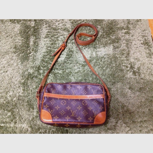 LOUIS VUITTON - ヴィトン ショルダーバック♡