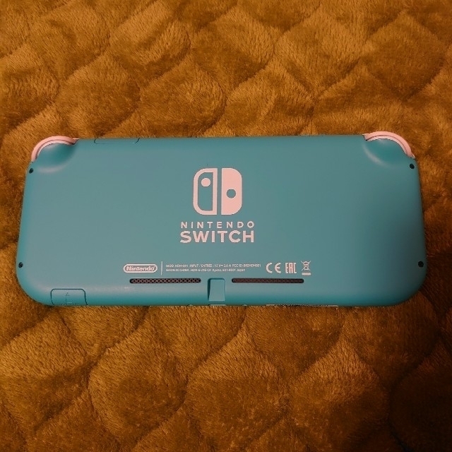 任天堂(ニンテンドウ)のswitch lite 本体 エンタメ/ホビーのゲームソフト/ゲーム機本体(携帯用ゲーム機本体)の商品写真