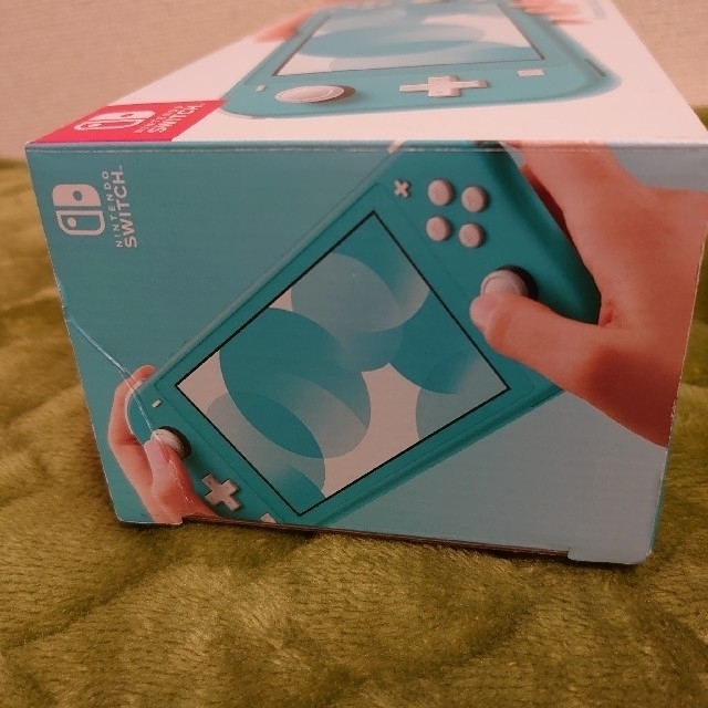 任天堂(ニンテンドウ)のswitch lite 本体 エンタメ/ホビーのゲームソフト/ゲーム機本体(携帯用ゲーム機本体)の商品写真